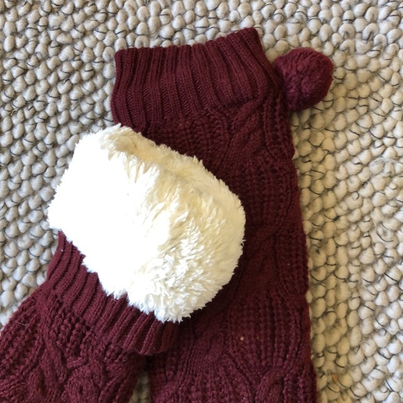Indigo Comfy Reading Socks 🧦 - Picture 2 of 3